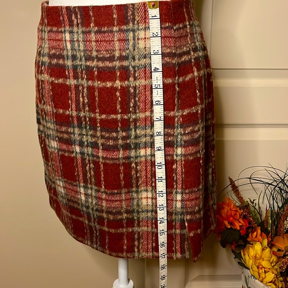 Super cute plaid skirt Ladies sz L - Picture 2 of 10